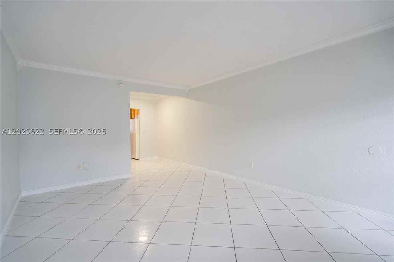 7640 Carlyle Ave #9B - Photo 3 of 16