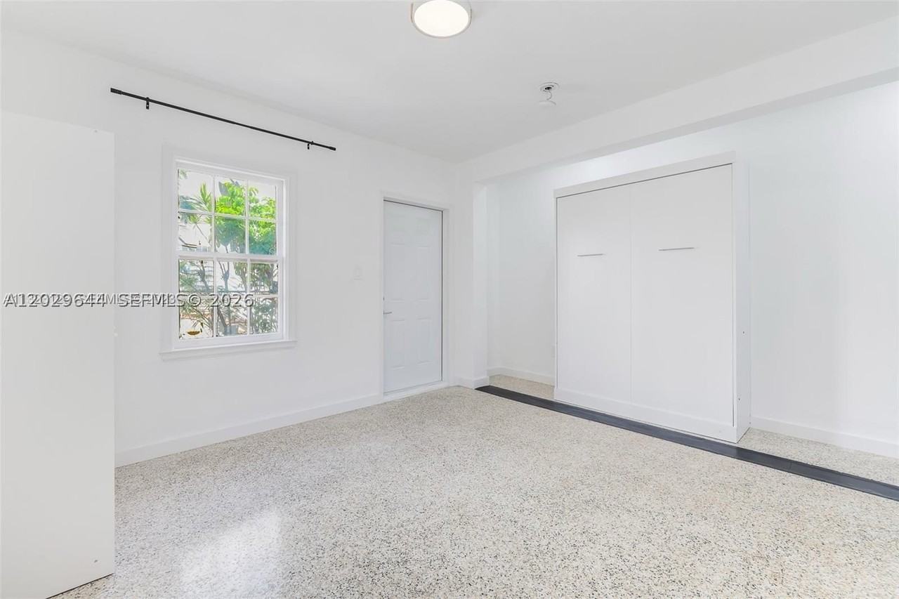 415 75th St #4A - Photo 7 of 18