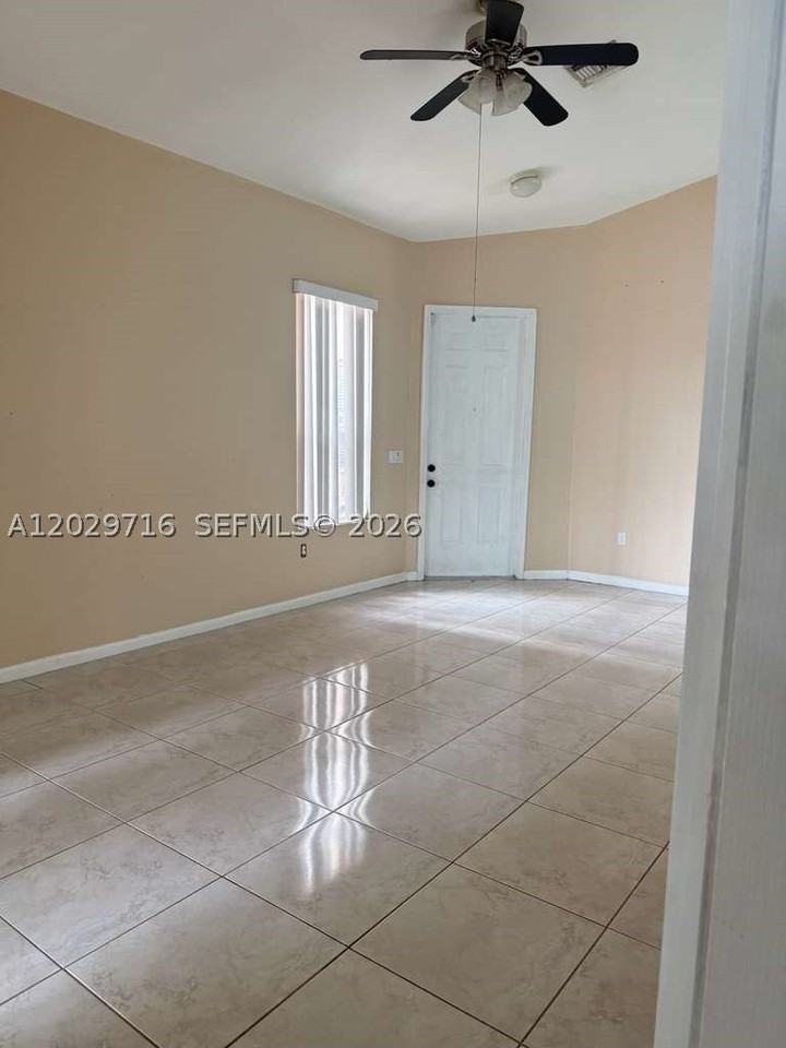 3766 Ne 9th Ct #3766 - Photo 7 of 23
