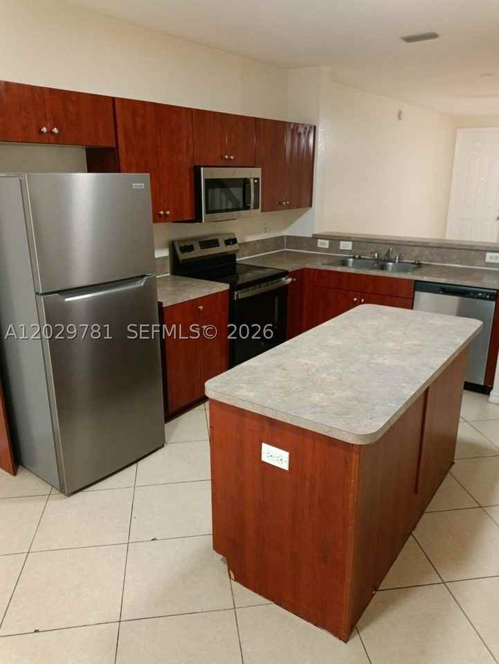 1936 Alamanda Way #1 - Photo 6 of 17