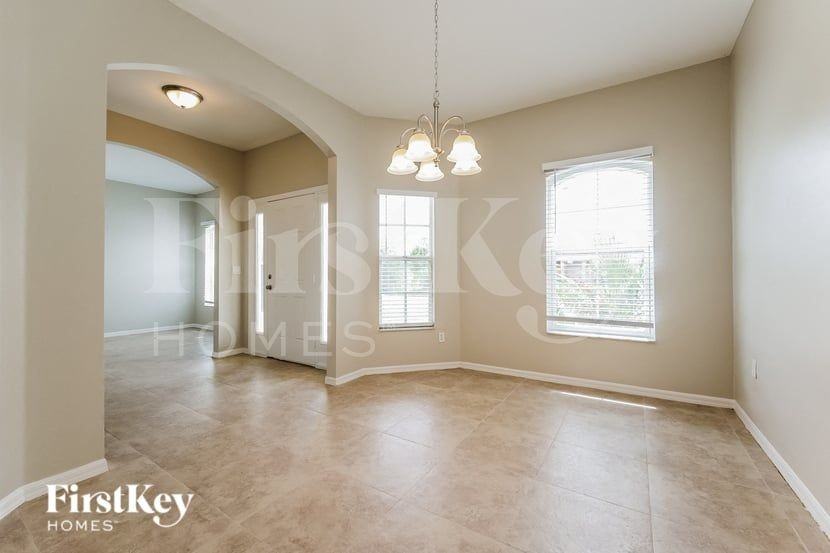 820 Poinsettia Ave - Photo 6 of 15