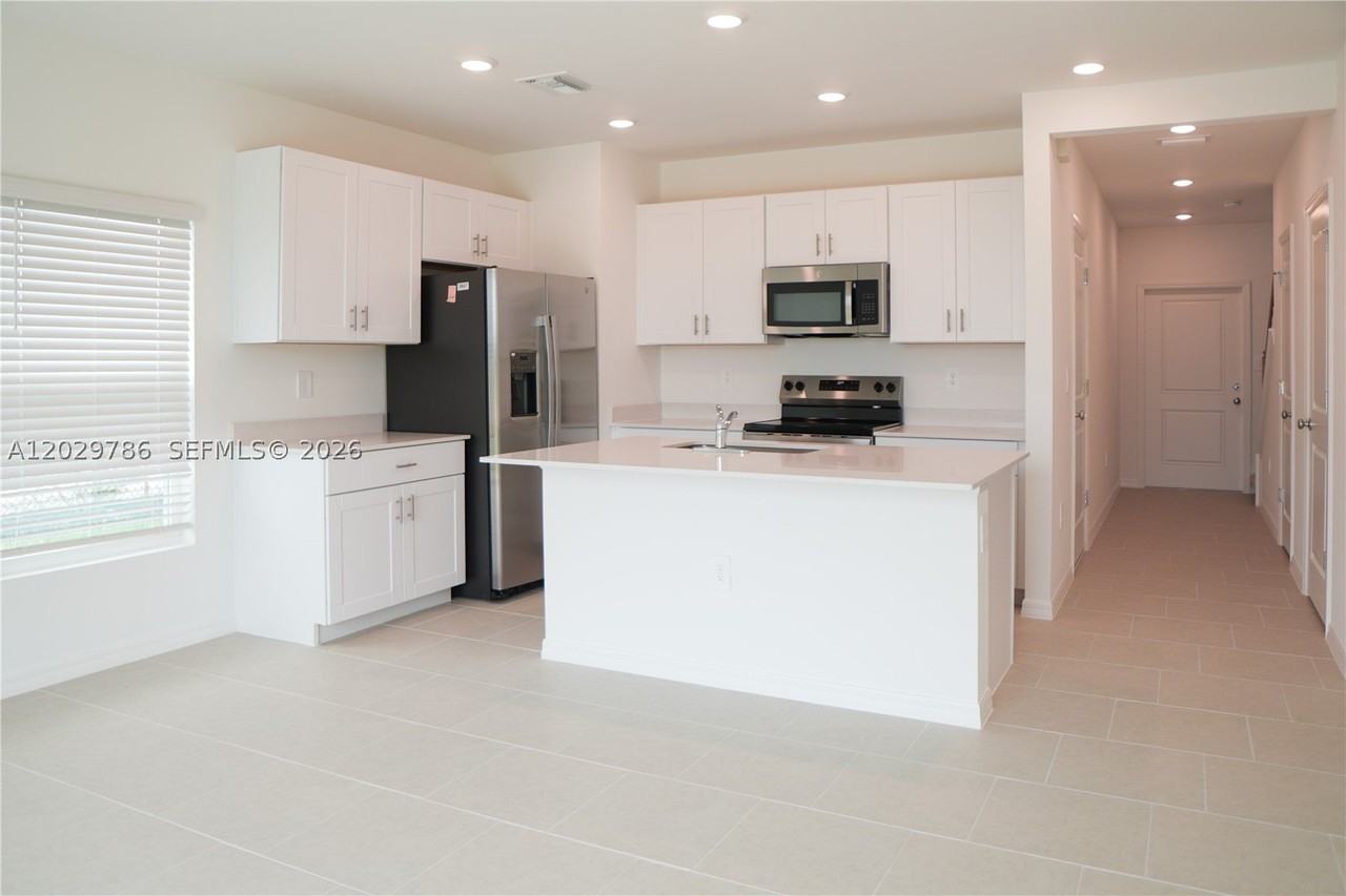 17499 Monte Isola Way #17499 - Photo 2 of 13