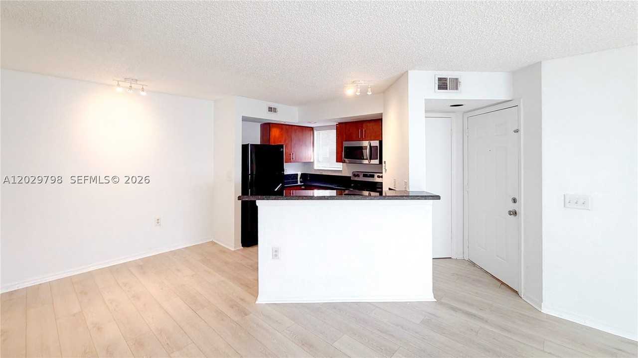13060 Vista Isles Dr #212 - Photo 2 of 13