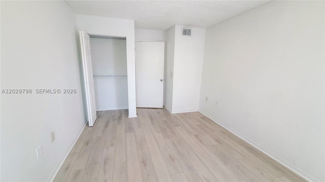 13060 Vista Isles Dr #212 - Photo 6 of 13