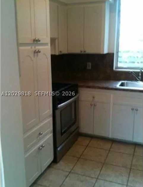 3921 N Meridian Ave #3C - Photo 4 of 22
