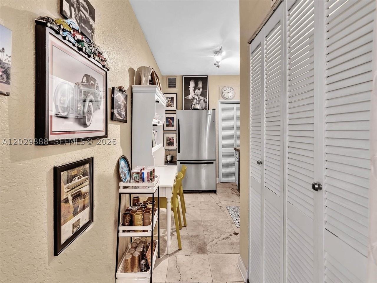 928 Euclid Ave #2 - Photo 5 of 22