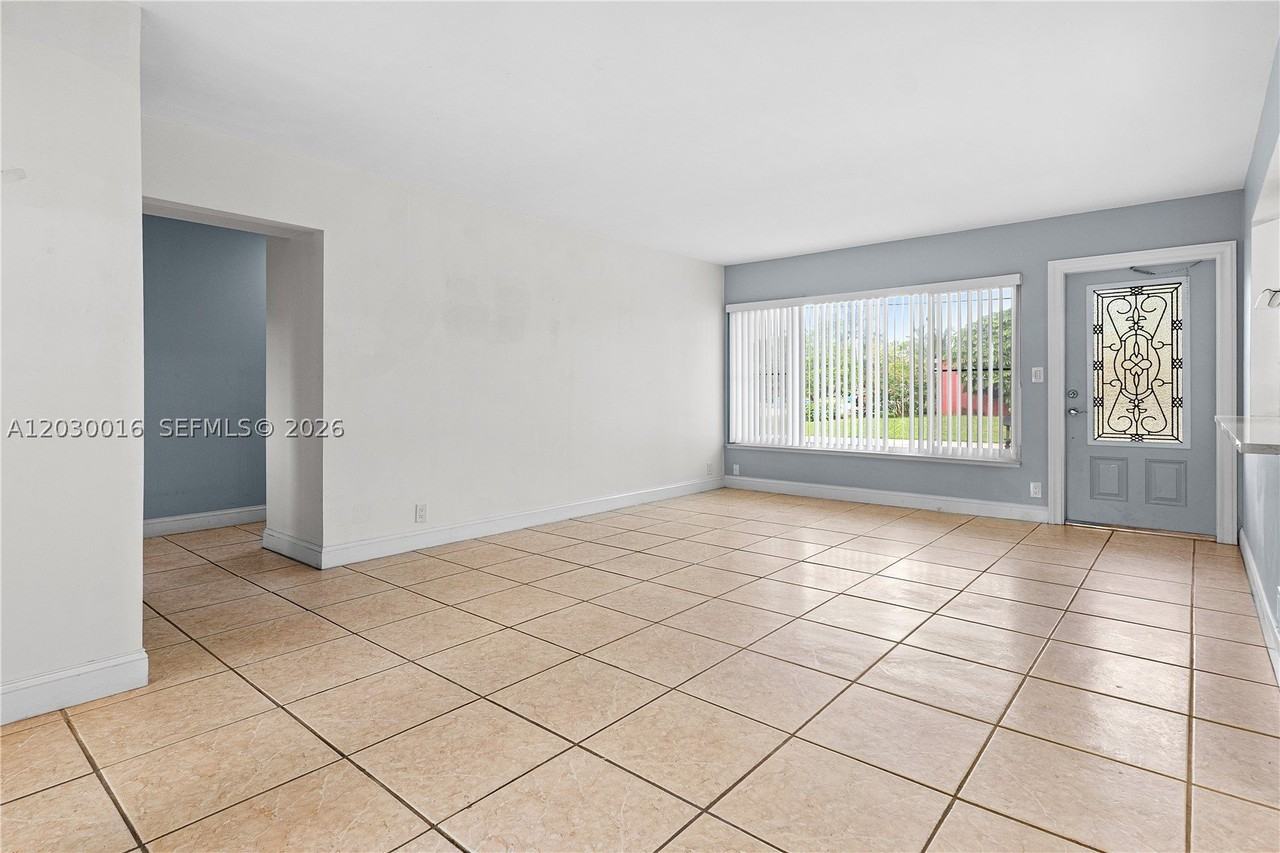 204 Nw 1st St #204 - Photo 7 of 24