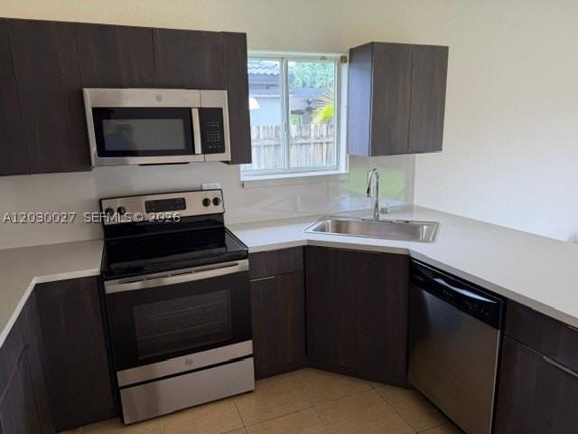 706 Se 14th Ave - Photo 3 of 11