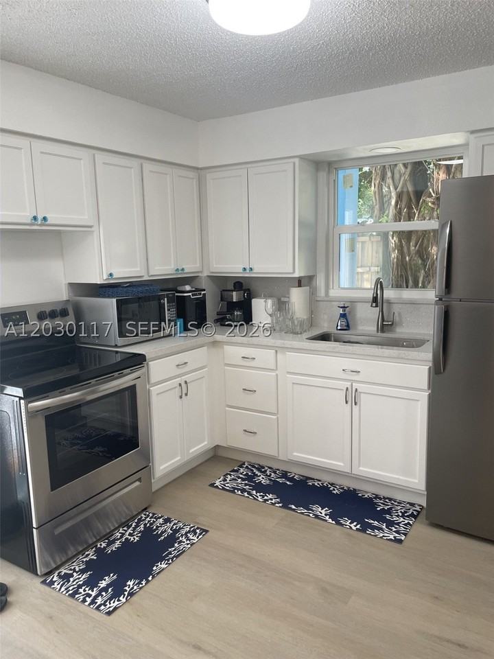 710 Barcelona Rd - Photo 5 of 8