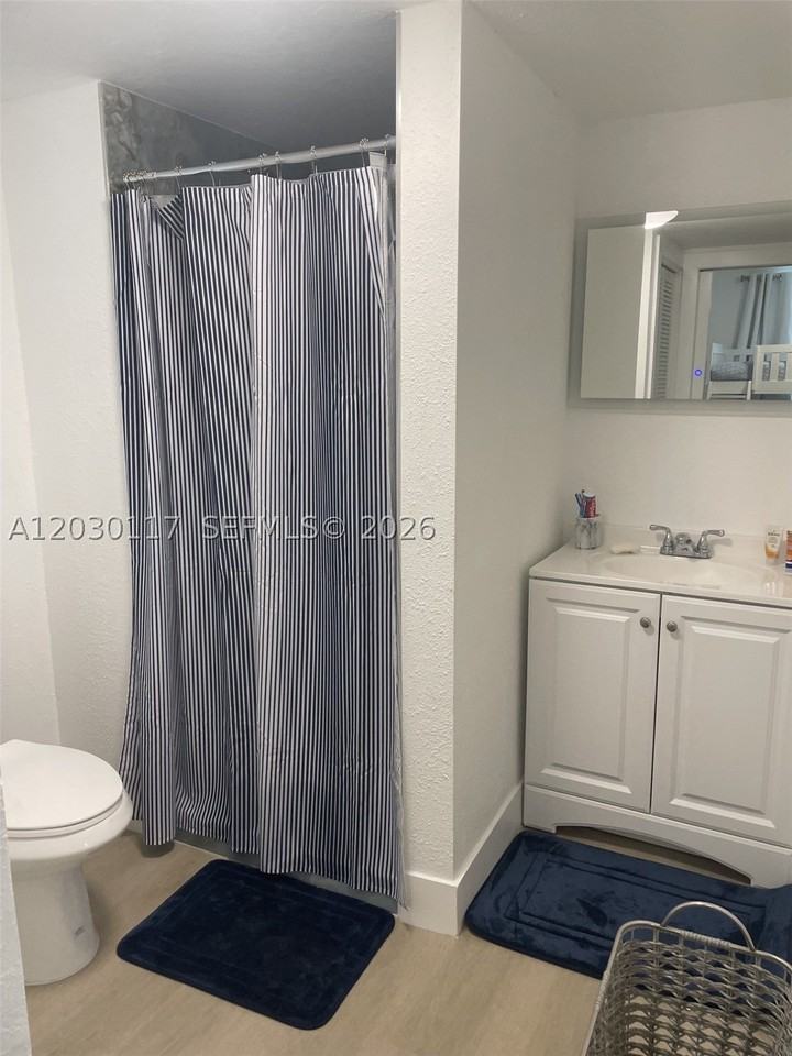 710 Barcelona Rd - Photo 7 of 8