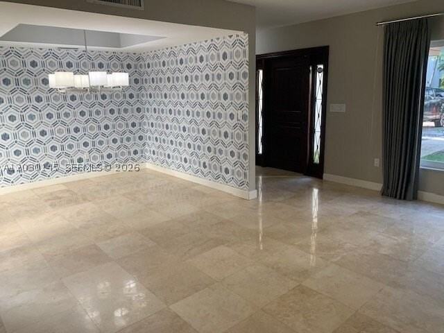 423 Alhambra Cir - Photo 5 of 40