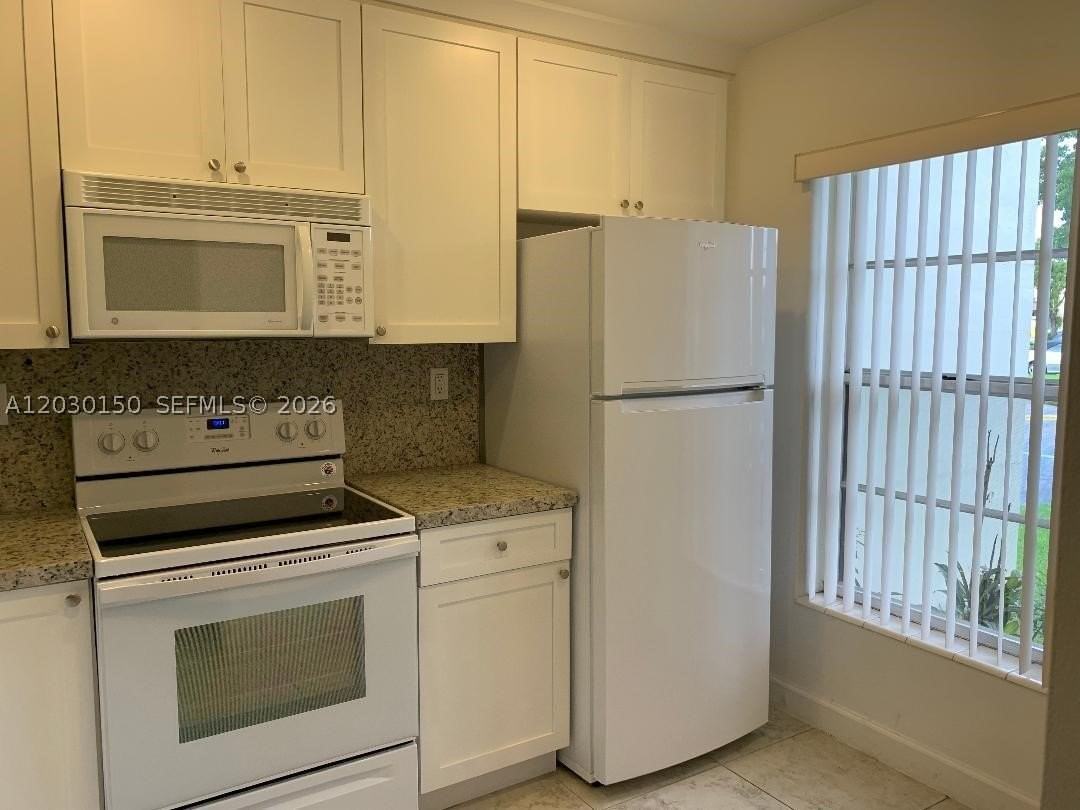 11206 Sw 125th Pl #11206 - Photo 2 of 15