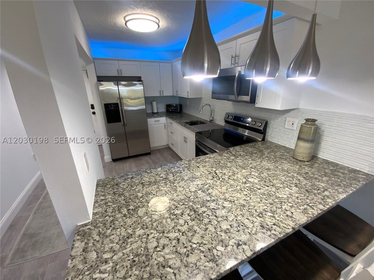 6444 Collins Ave #A6 - Photo 4 of 24