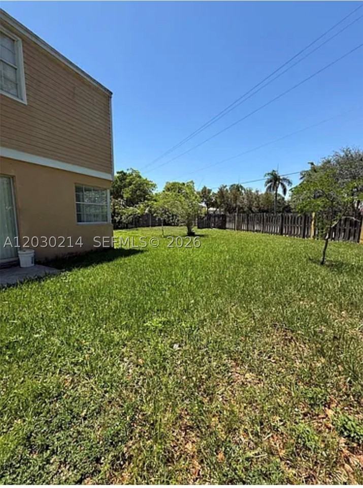 127 Sw 159th Way #127 - Photo 6 of 50