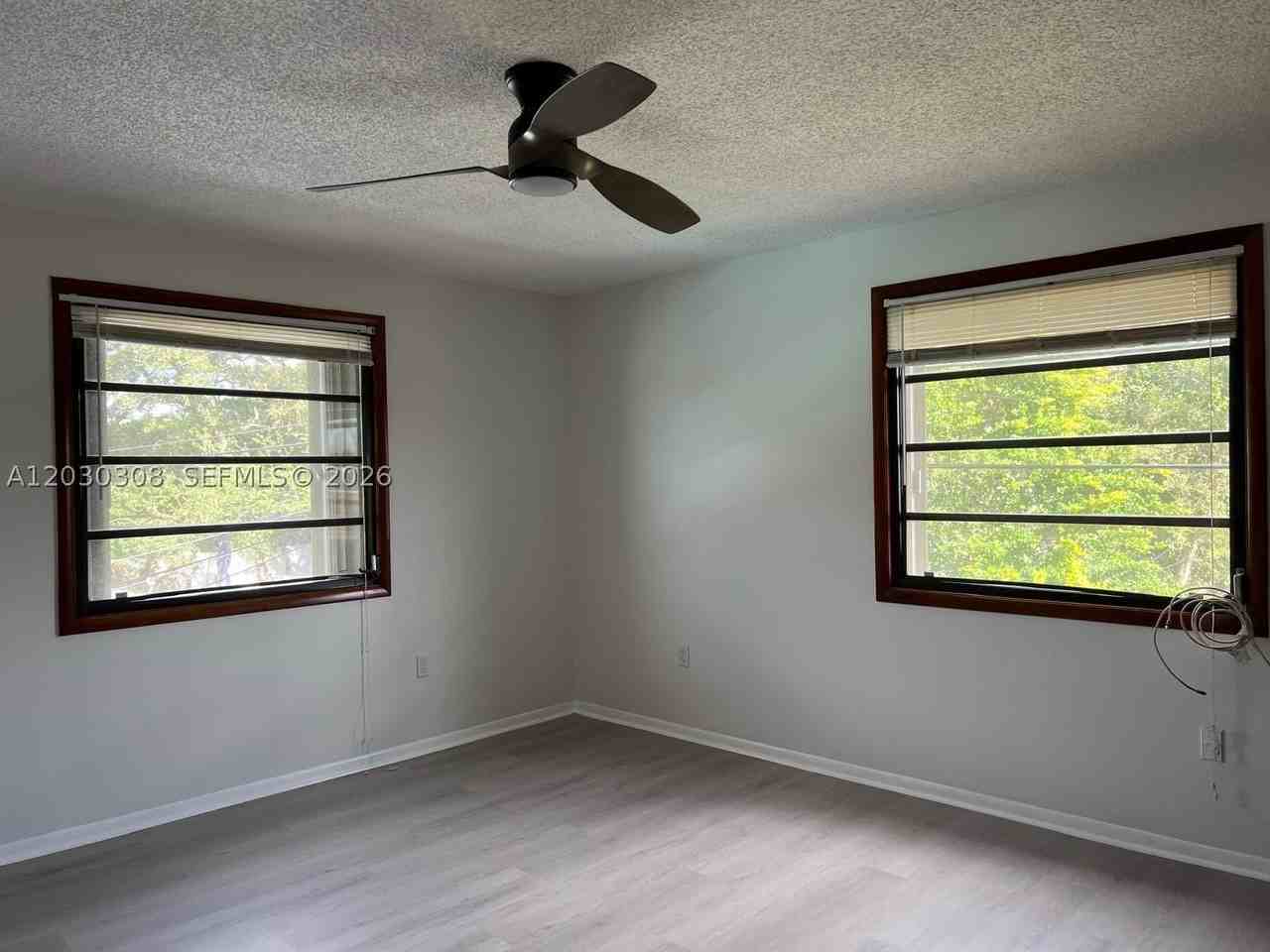 321 Sw 71st Ave #2 - Photo 4 of 22