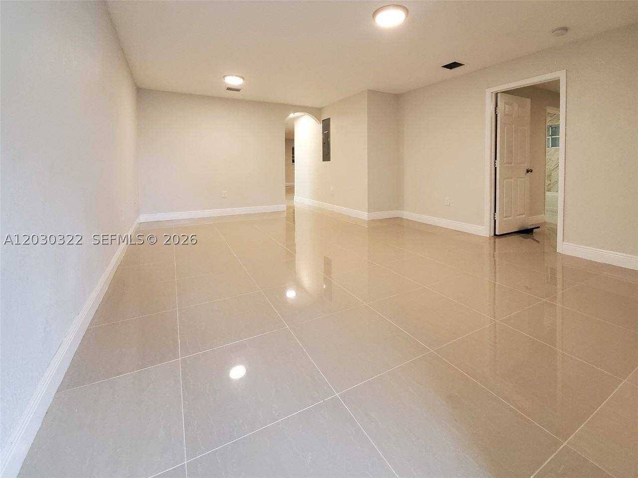 10372 Nw 10th Ave #10372 - Photo 3 of 24