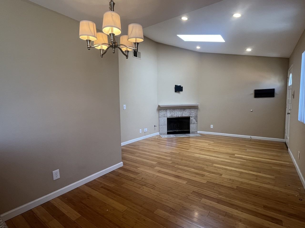 4525 Oregon St #5 - Photo 6 of 18