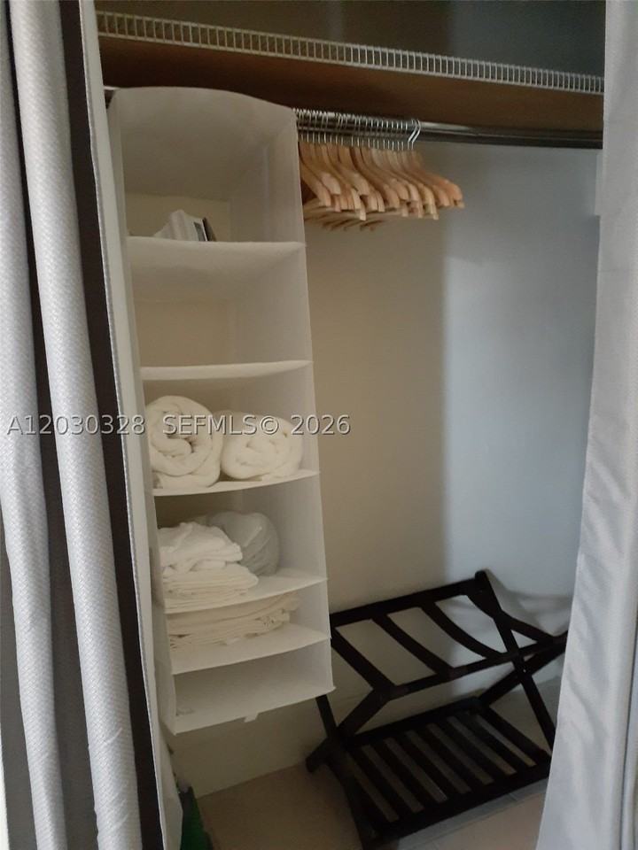 2306 Sunshine Blvd - Photo 4 of 11