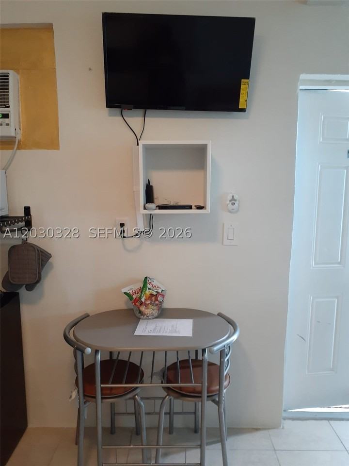 2306 Sunshine Blvd - Photo 7 of 11