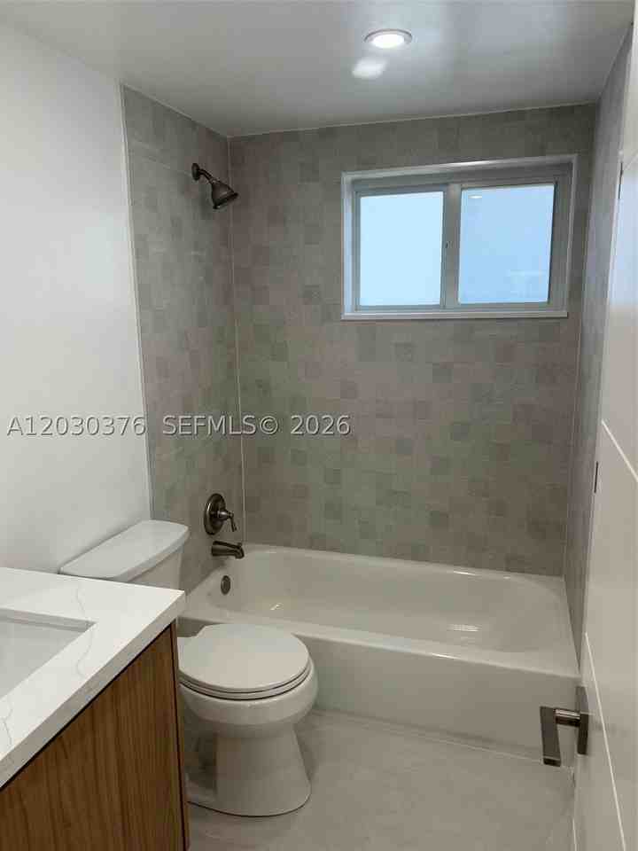 7732 Camino Real #F404 - Photo 6 of 12