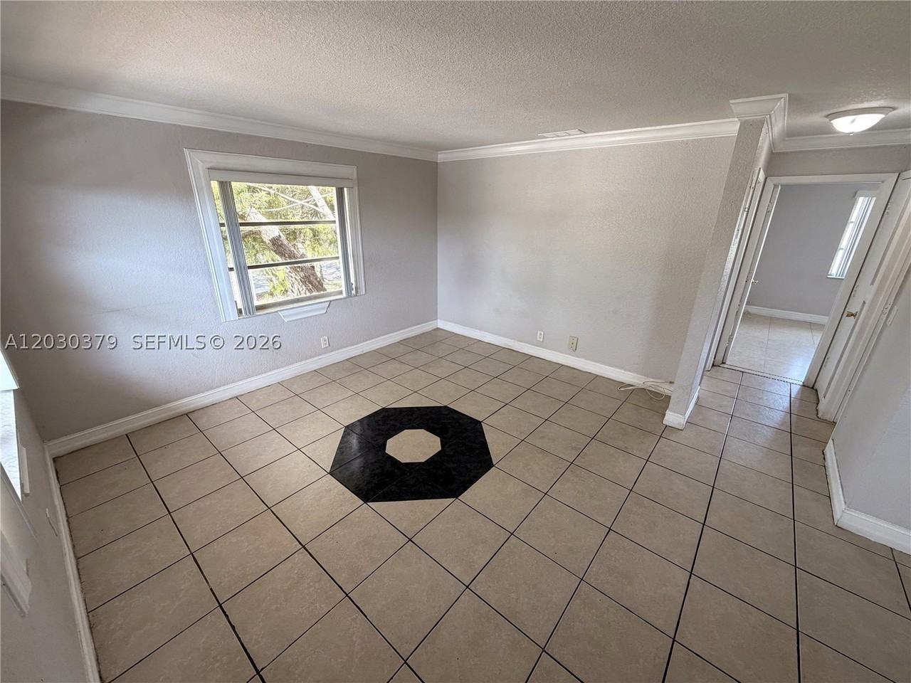 412 Lakeside Dr #223 - Photo 2 of 20