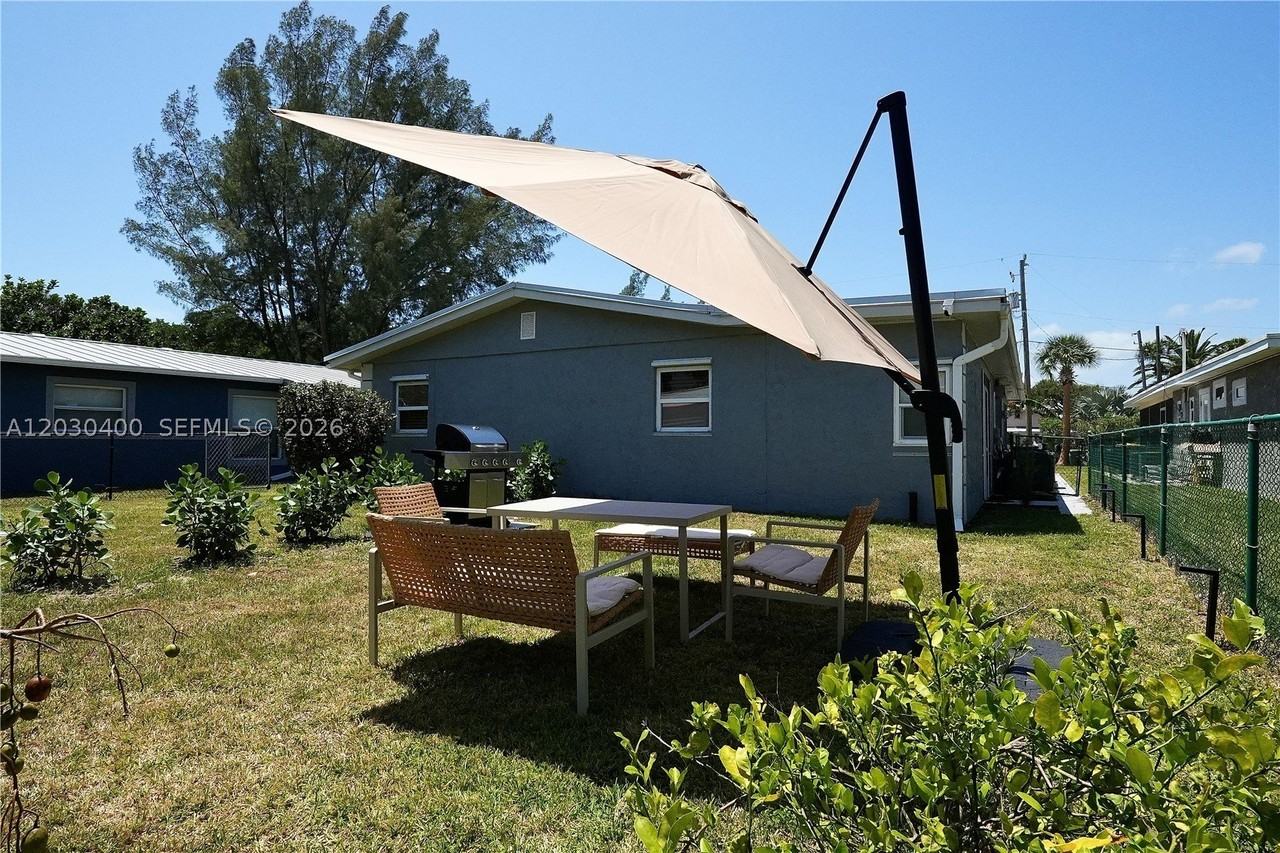 742 Granada St #A - Photo 7 of 50