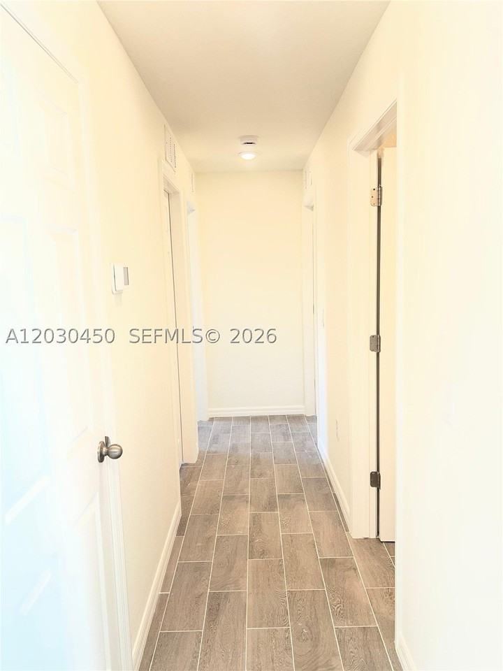 2613 62nd St W - Photo 5 of 12