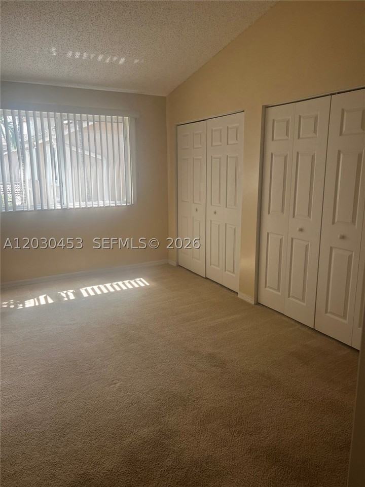 2322 Se 23rd Ave #2322 - Photo 6 of 7