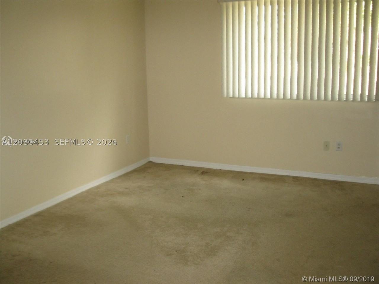 2322 Se 23rd Ave #2322 - Photo 7 of 7