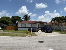 13471 Sw 271st Ln - Photo 1 of 1