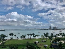 1800 N Bayshore Dr #605 - Photo 1 of 1