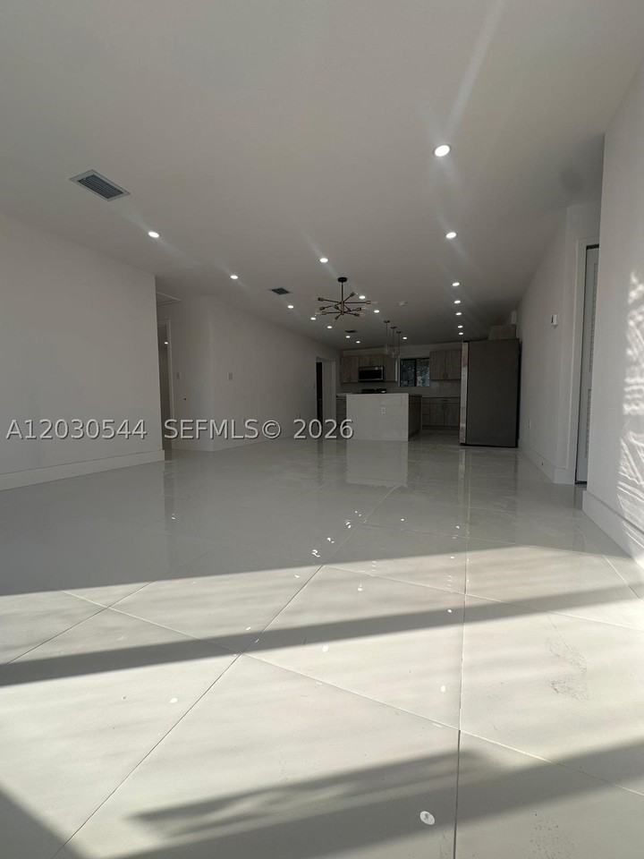 2041 Nw 190th Ter - Photo 2 of 18