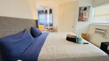 featured image of 109 Se 9th St #2
