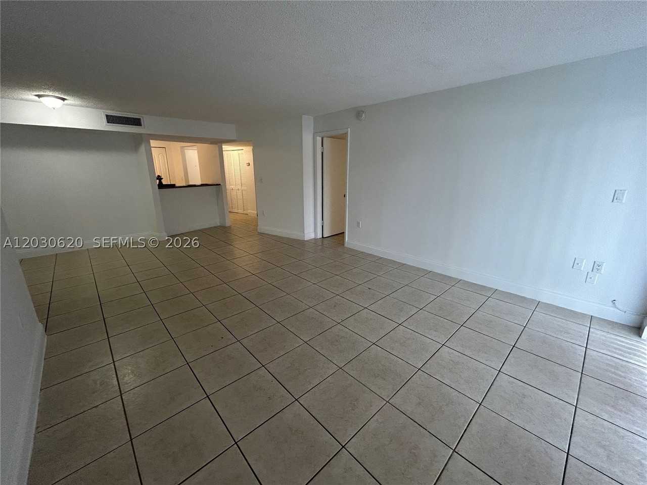 4205 N University Dr #112 - Photo 4 of 19