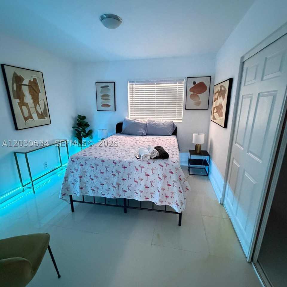 119 Se 9th St #12 - Photo 2 of 10