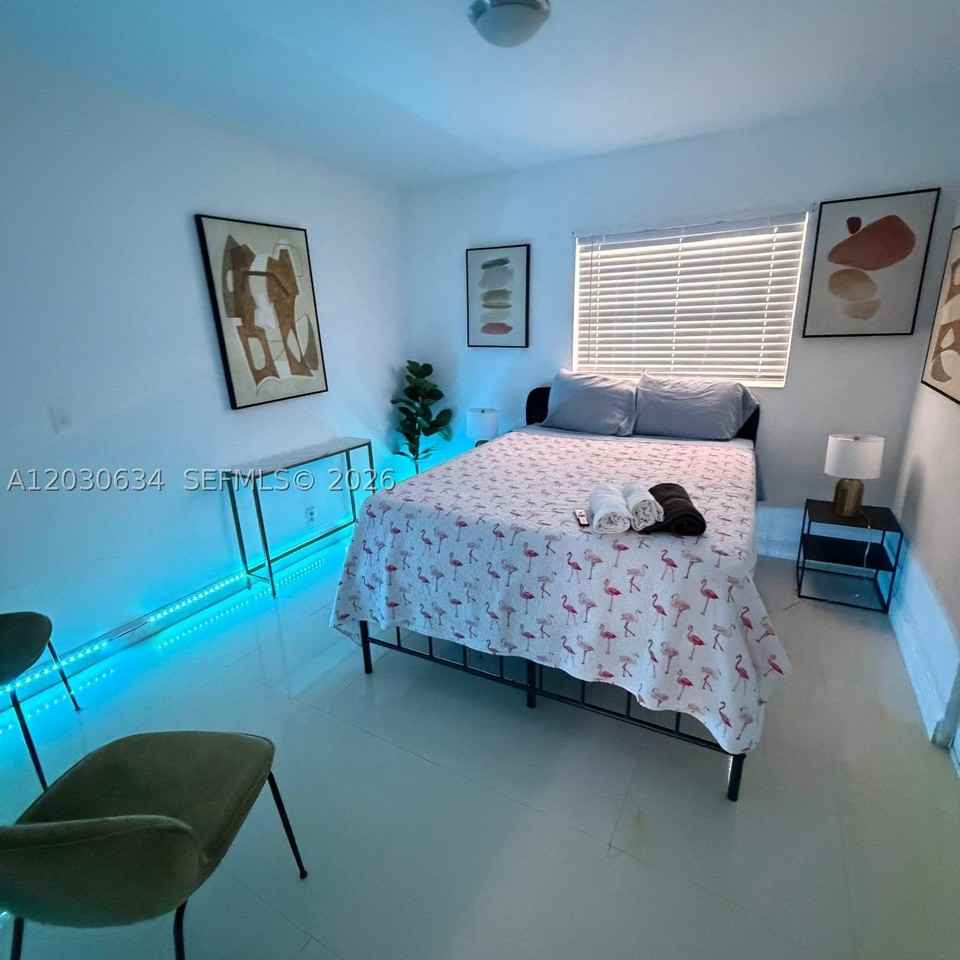 119 Se 9th St #12 - Photo 3 of 10
