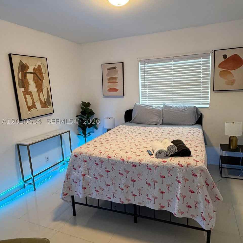 119 Se 9th St #12 - Photo 5 of 10