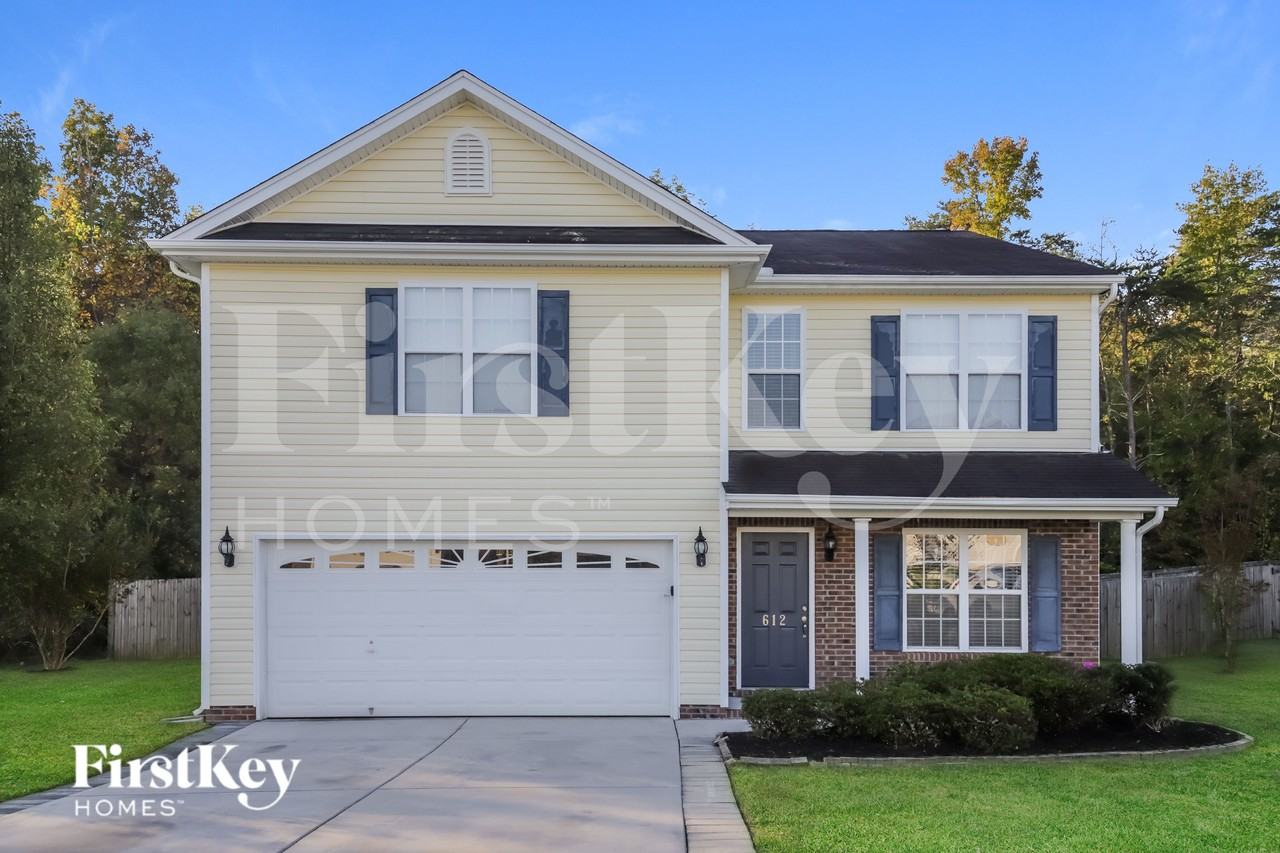612 Brassfield Dr