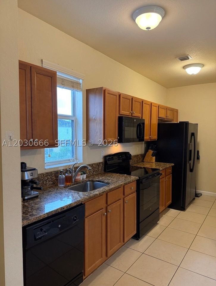 9273 Sw 172nd Ave #9273 - Photo 7 of 11