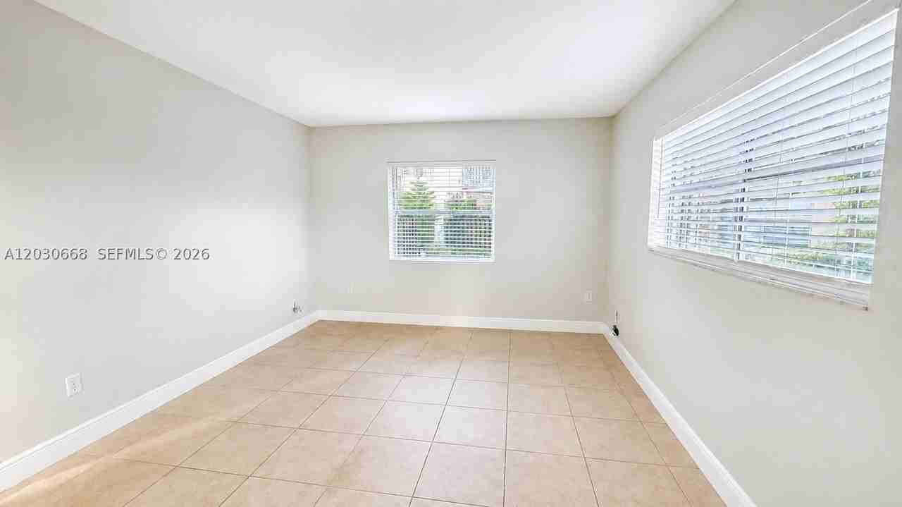 9100 Sw 137th Ter #4-3 - Photo 5 of 10