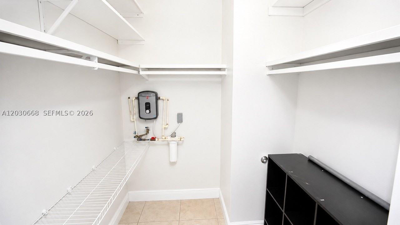 9100 Sw 137th Ter #4-3 - Photo 6 of 10
