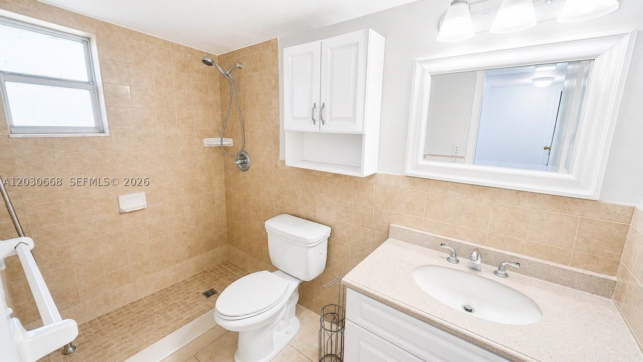 9100 Sw 137th Ter #4-3 - Photo 7 of 10