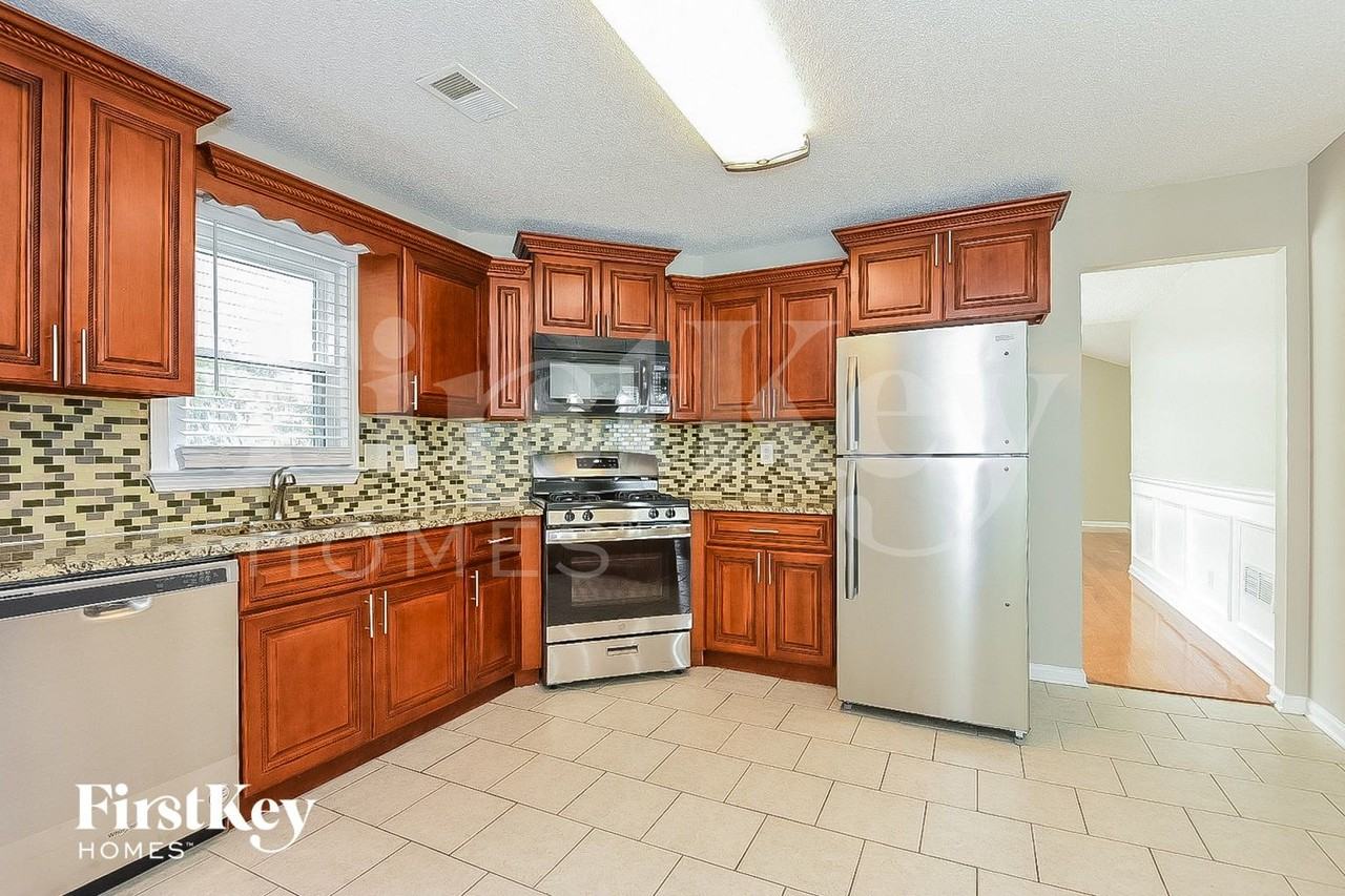 2606 Loring Rd Nw - Photo 7 of 15