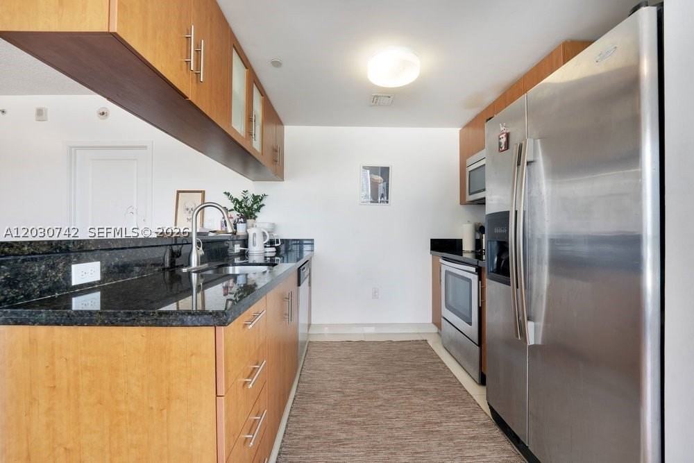 601 Ne 23rd St #1406 - Photo 6 of 27