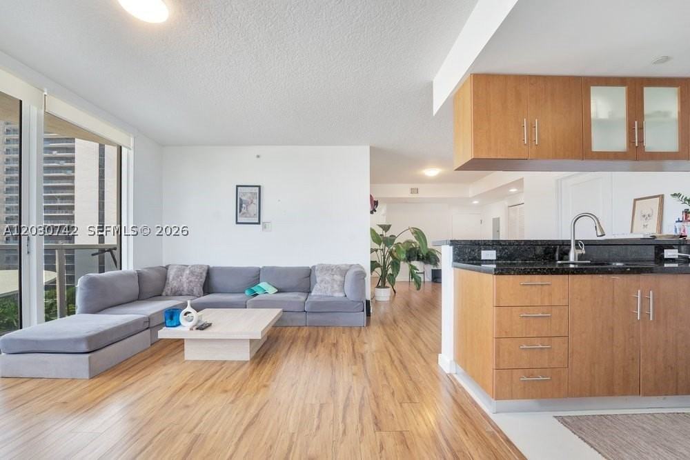 601 Ne 23rd St #1406 - Photo 7 of 27