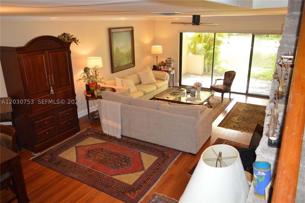 3932 Estepona Ave #7D5 - Photo 7 of 48