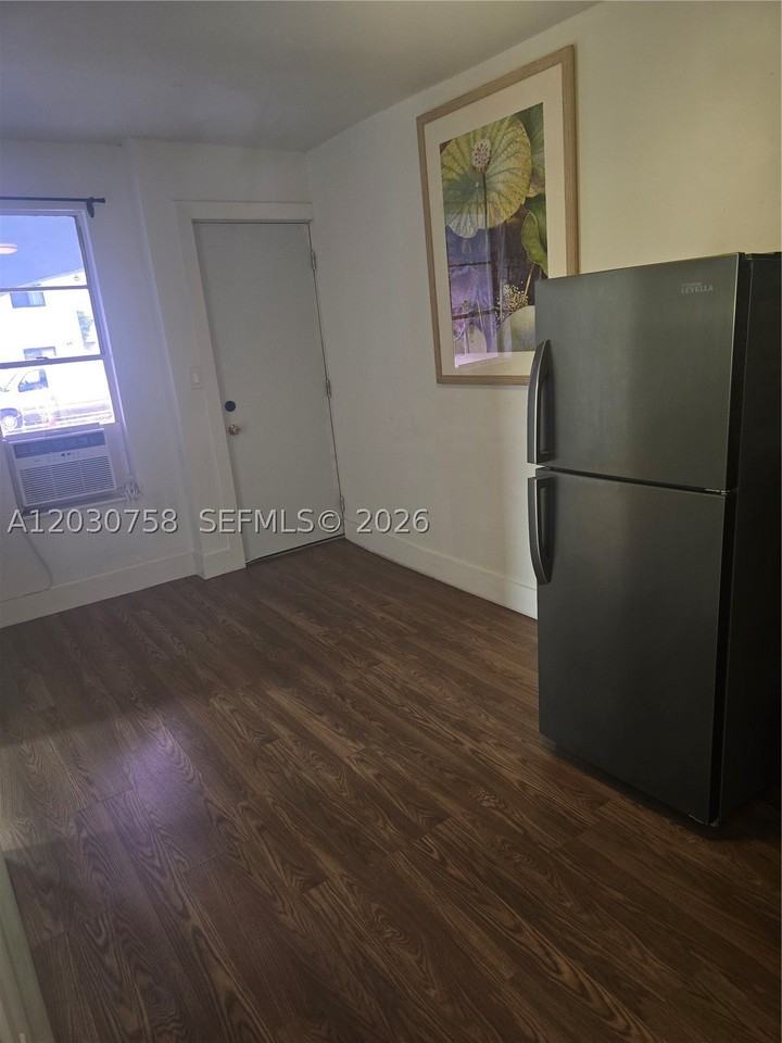 66 W 13th St #3 - Photo 3 of 10