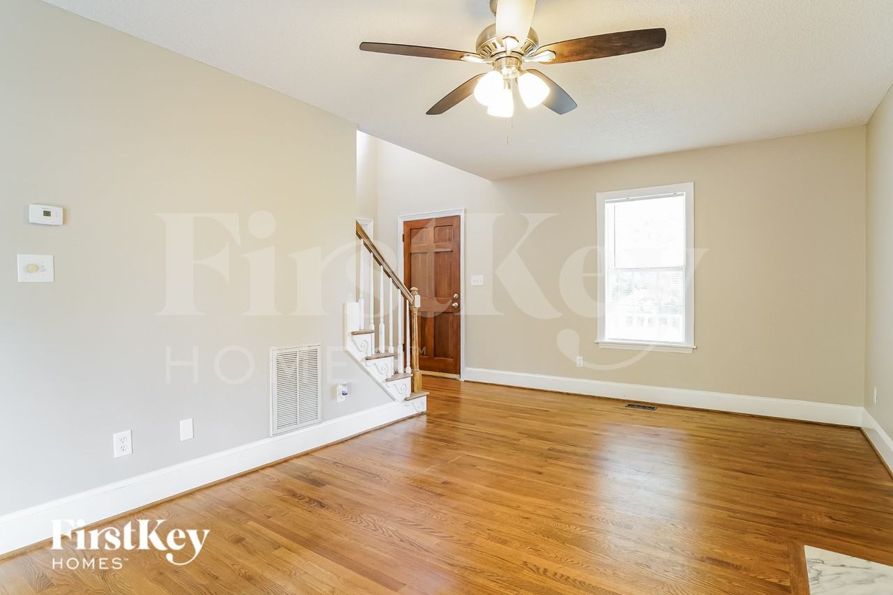 408 Indian Hill Rd - Photo 5 of 16