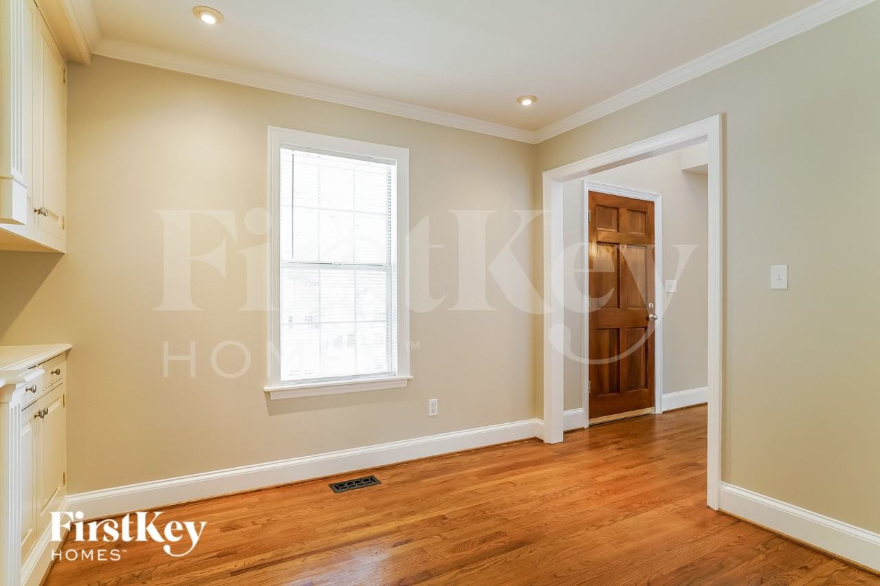 408 Indian Hill Rd - Photo 7 of 16