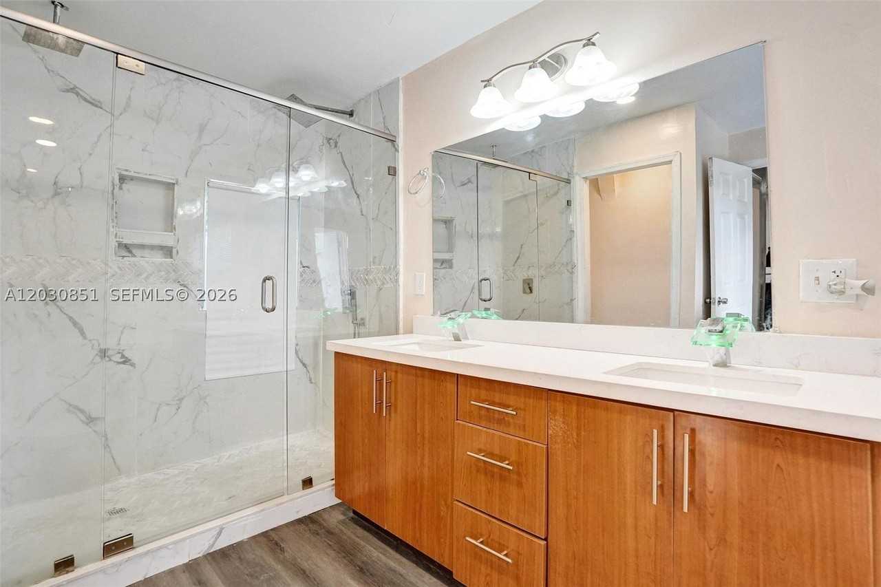 610 Carolina Ave #2 - Photo 2 of 15